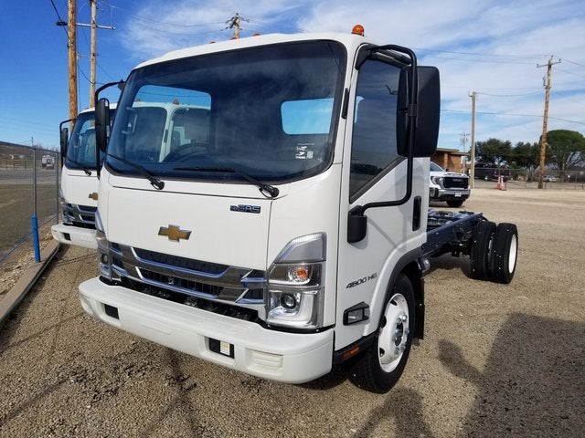 2025 Chevrolet Low Cab Forward 4500 Base