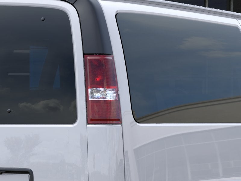 2026 Chevrolet Express Passenger 1LT