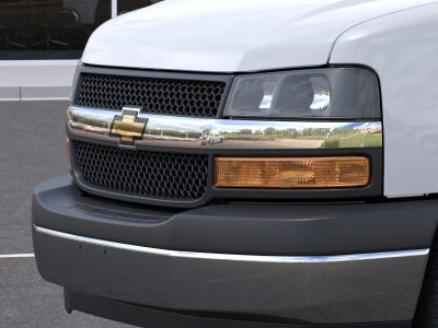 2026 Chevrolet Express Passenger 1LT