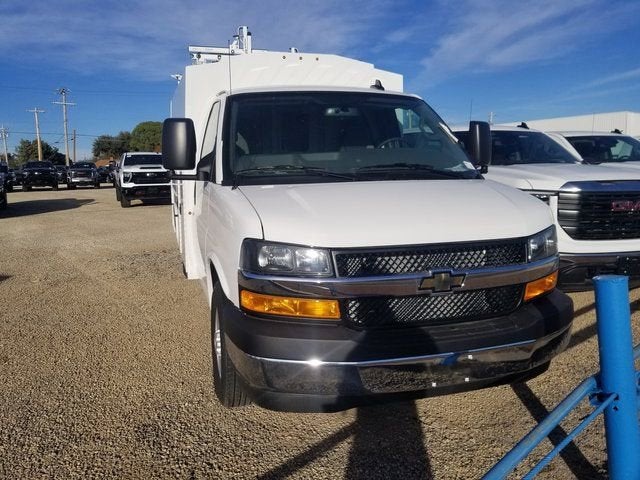 2025 Chevrolet Express Cutaway 3500 1WT