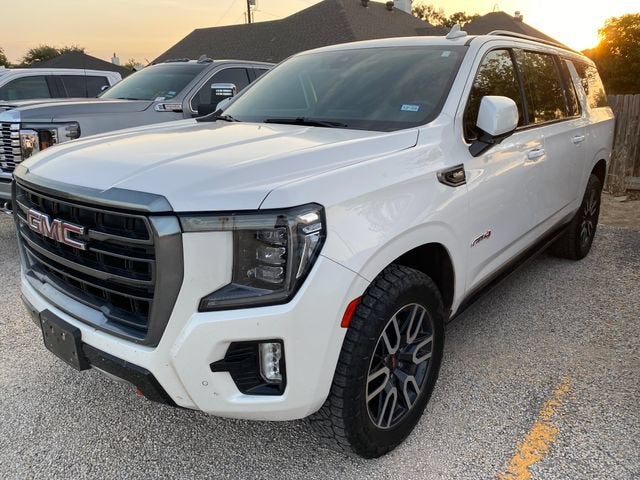 2022 GMC Yukon XL AT4