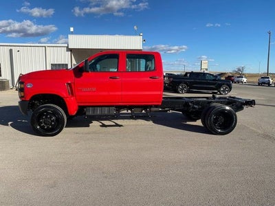 2025 Chevrolet Silverado 6500 HD Work Truck