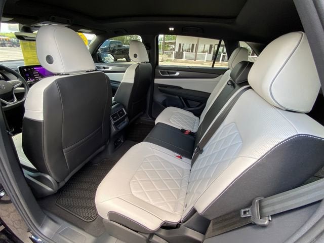 2024 Volkswagen Atlas Cross Sport 2.0T SEL Premium R-Line