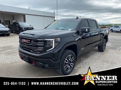 2025 GMC Sierra 1500 AT4