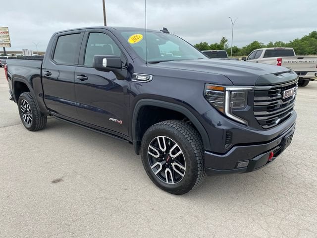 2025 GMC Sierra 1500 AT4