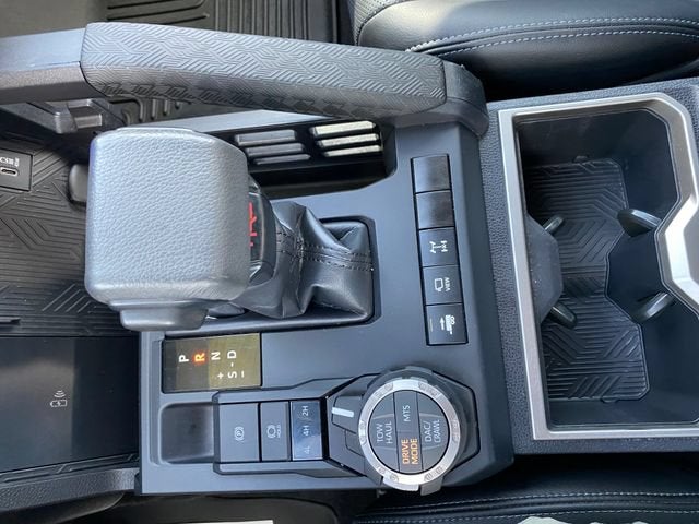 2024 Toyota Tacoma 4WD SR5