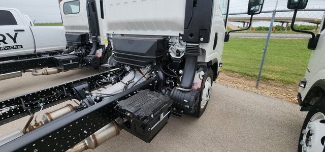 2024 Chevrolet Low Cab Forward 4500 Base