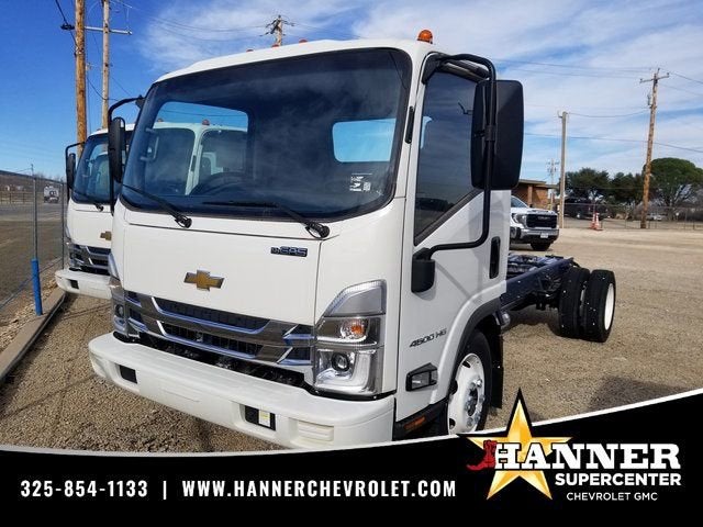 2025 Chevrolet Low Cab Forward 4500 Base
